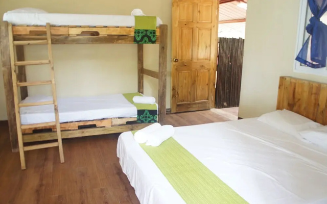 Cebaco Sunrise Lodge