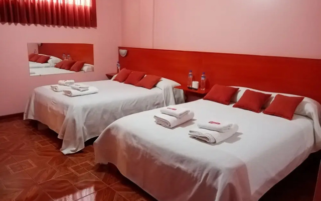 Water Palace Hostal