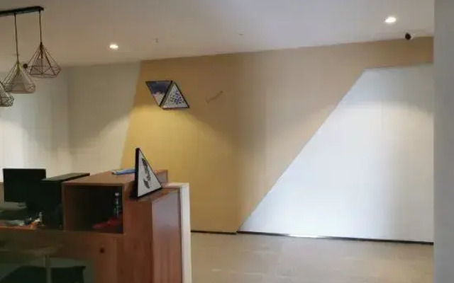 Feiyang Business Hotel