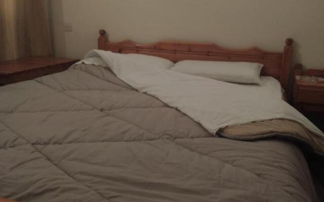Apollon Inn