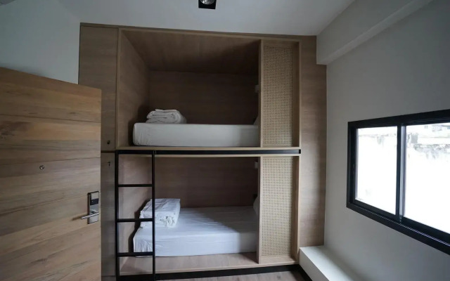 T Hostel at Victory Monument