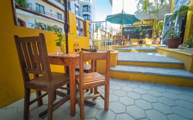 Beach House Hotel