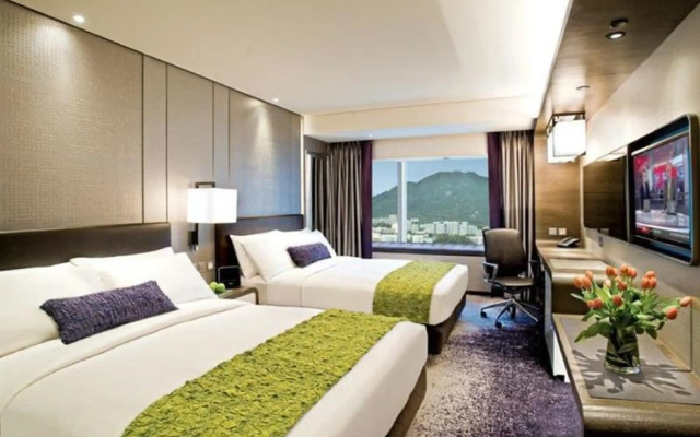 Royal Plaza Hotel