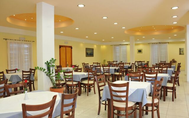 Hotel Eri