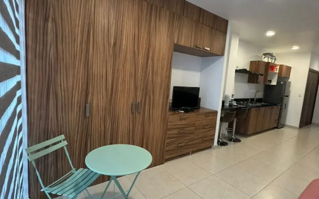 Cambria Versalles by Tovigo Rentals