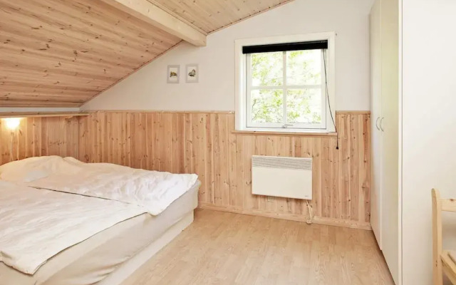 6 Person Holiday Home in Jerup