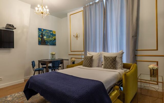 Luxury 2 Bedroom Apartment - Louvre