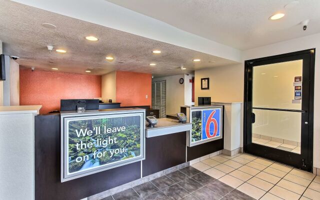 Motel 6 Watsonville, CA - Monterey Area