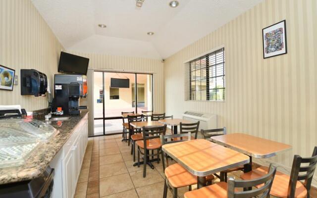 Lax Stadium Inn (Ex Americas Best Value Inn)