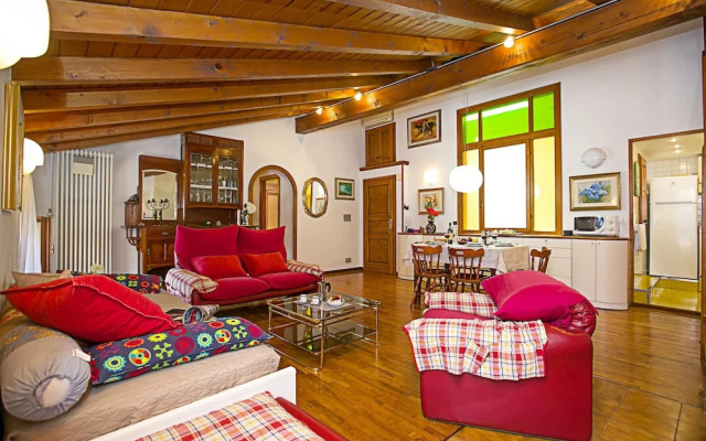 Residenza Rocca del Lago 2