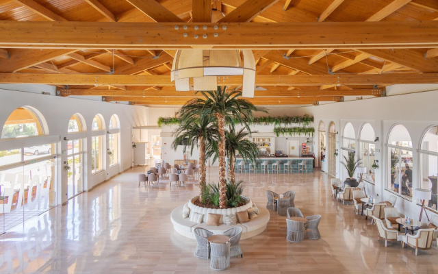 Aparthotel ILUNION Sancti Petri