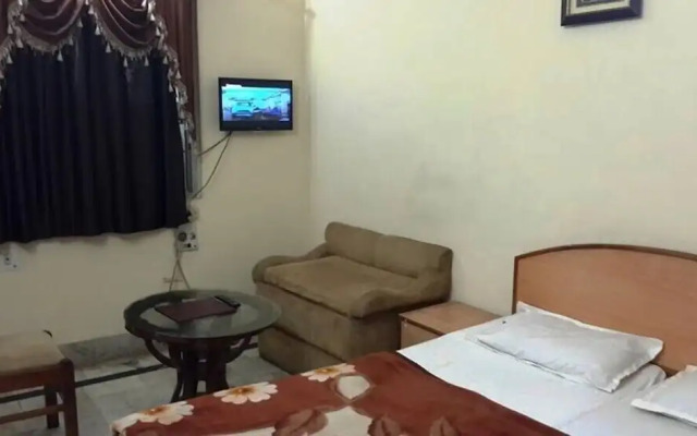 Muskan Hotel