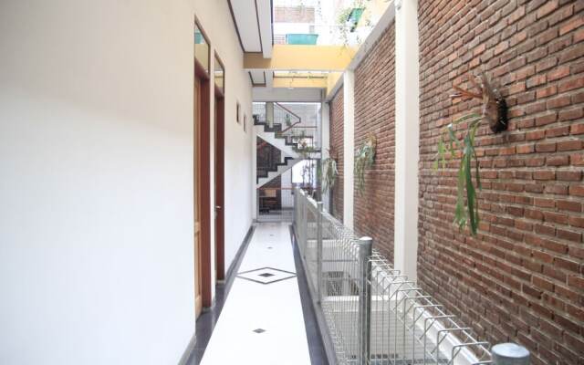 Oyo 964 Bandung Central Guest House