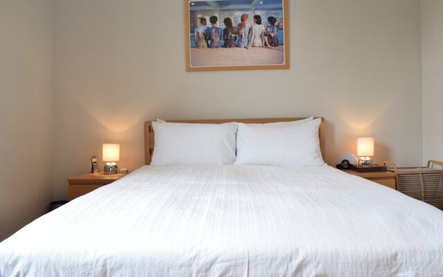 Modern 2 Bedroom Maisonette