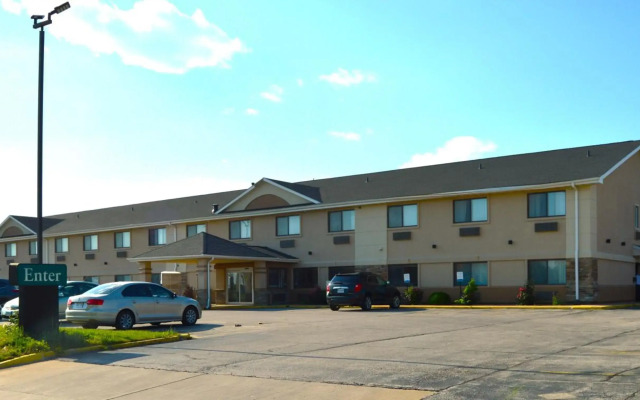 Quality Inn Coralville - Iowa River Landing