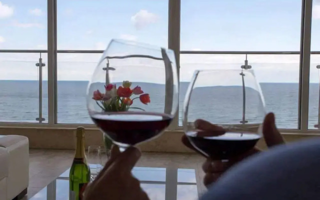 Sea View Penthouse Mamaia