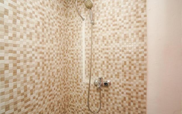 Super OYO Naomi Heritage