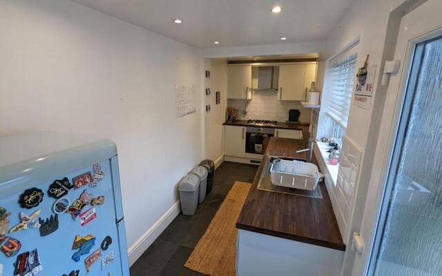 Vhouse - 2 Bed Townhouse Near Media City