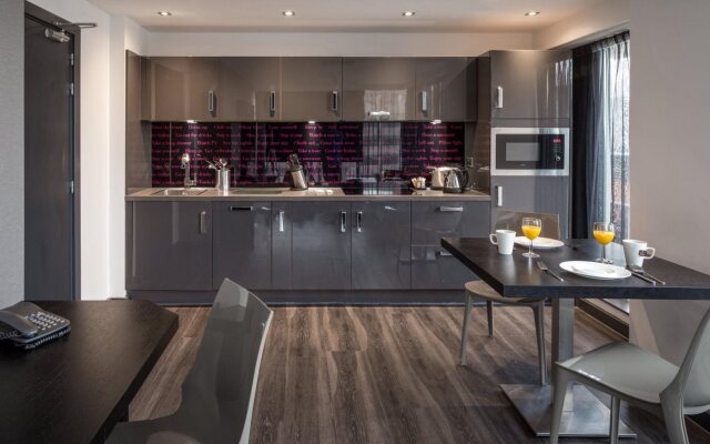 Aparthotel Roomzzz Nottingham City