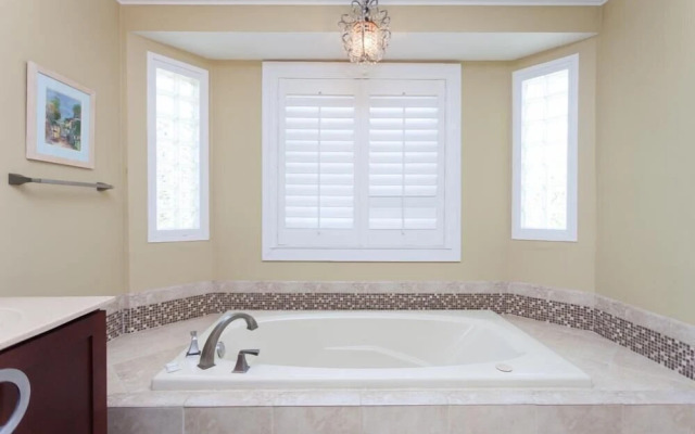 Rising Sun - Four Bedroom Home