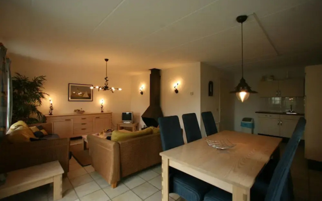 Thatched, Attractive Villa in Julianadorp near Beach