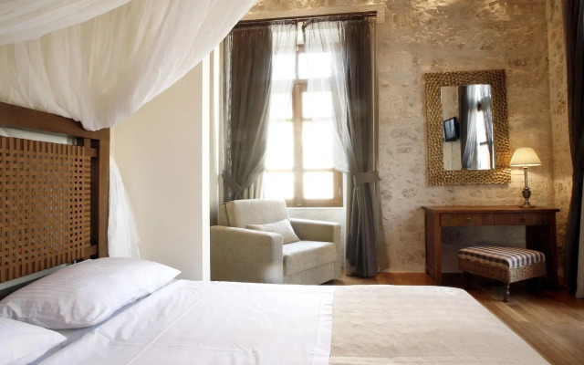 Leo Hotel
