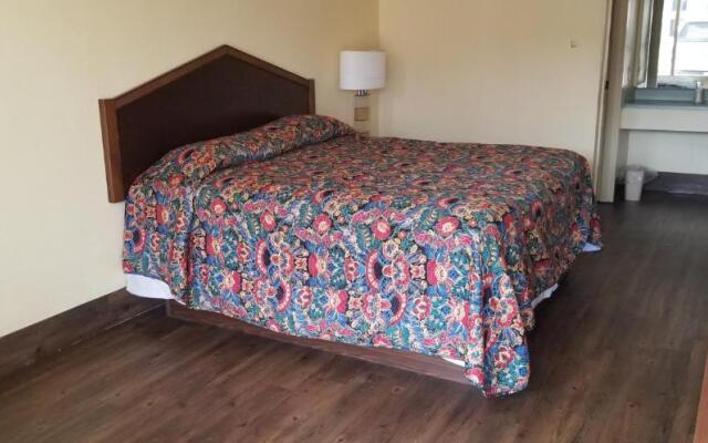 Family Inns of America