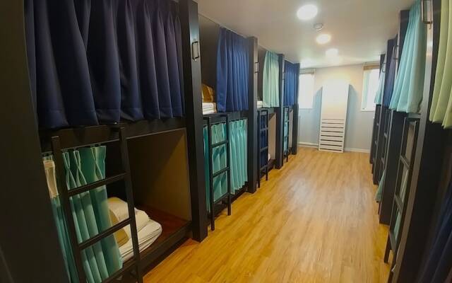 Socuri Home Guest House - Hostel