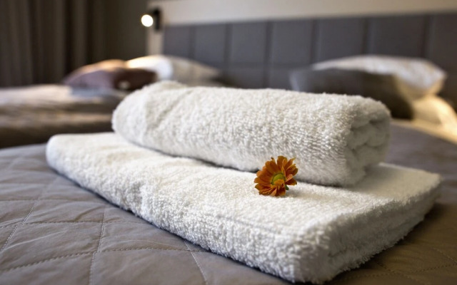 Dobrolin IV by PO Apartments Group