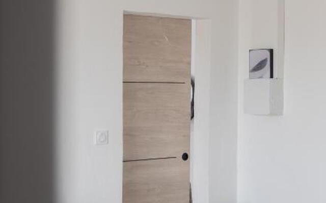 Beau Soleil by J.B T2 Standing