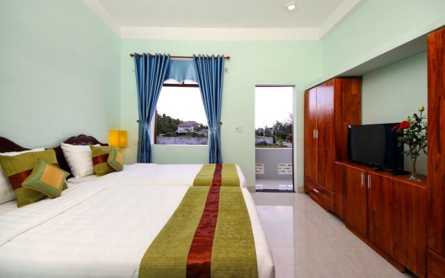 Hoi An Sea Sunset Villa & Bar