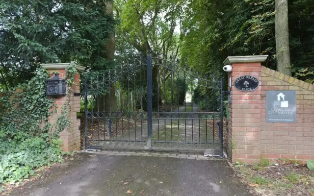 Amazing 100 Year old Church Rectory