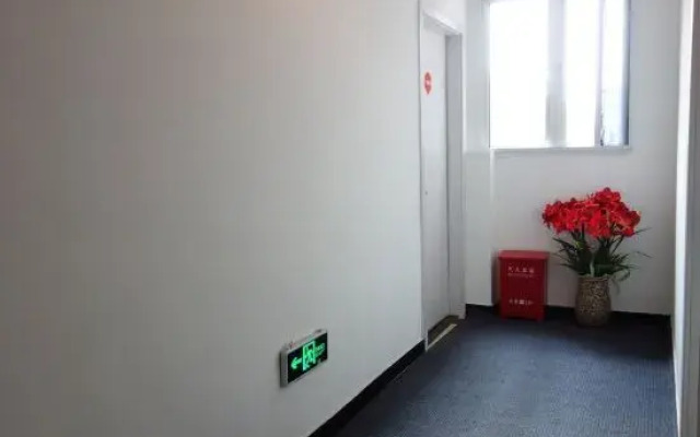 99 Inn (Shanghai Liuying Road)