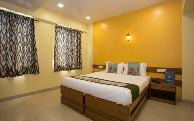 OYO 10679 Hotel Nanashree Executive