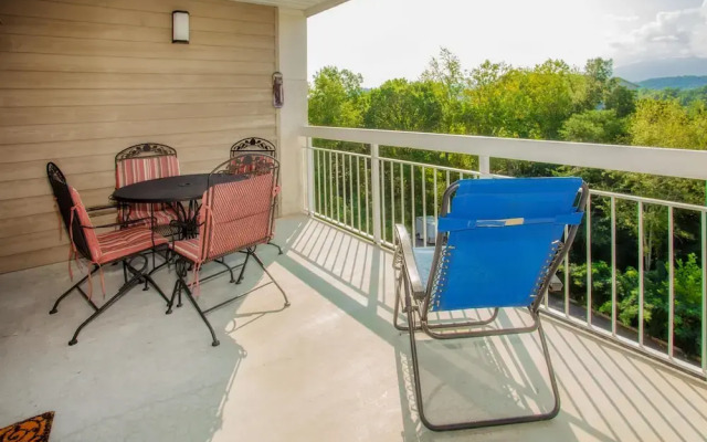 Whispering Pines 453