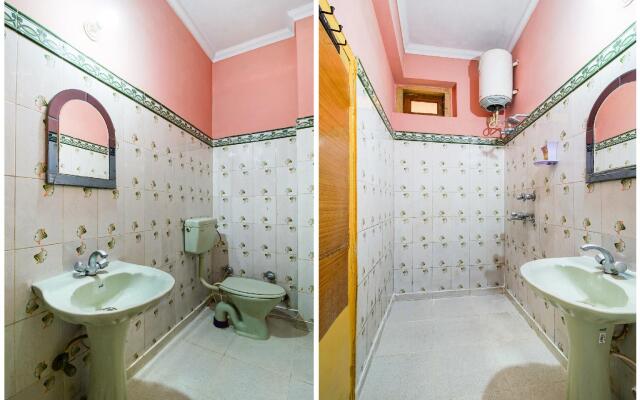 SPOT ON 37066 Hotel Aman Palace