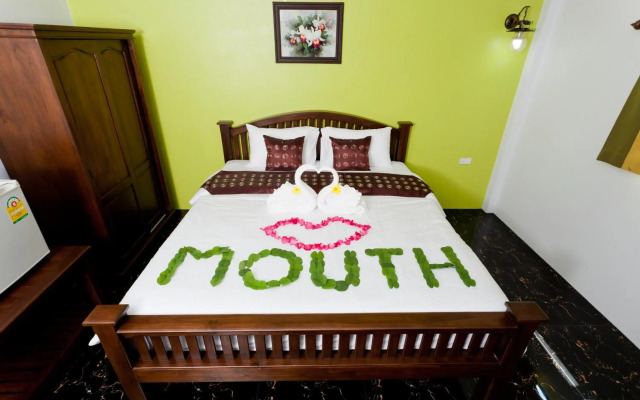 The Mouth Resort
