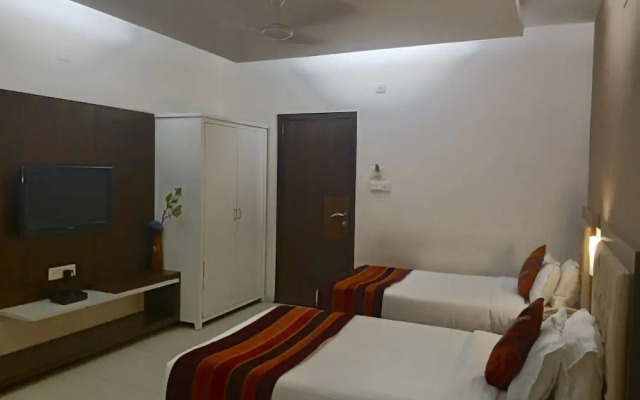 Aarohi Starz Club & Spa