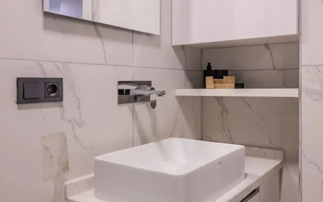 Modern Furnished Comfy 2 1 Flat in Sisli