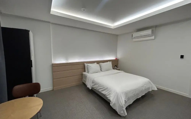 Priberry Hotel