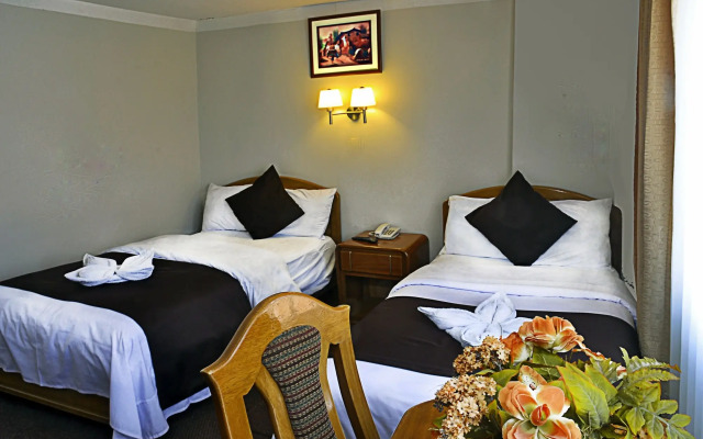 Hotel Balsa Inn