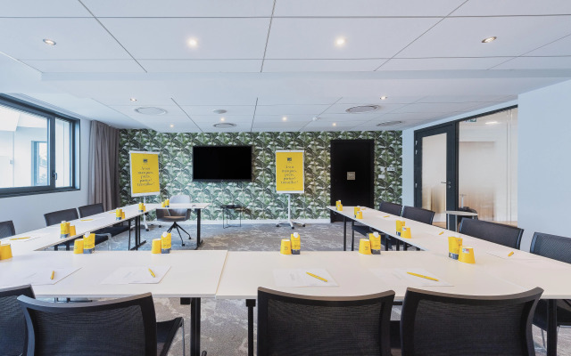 Golden Tulip Lyon Ouest Techlid - Hotel and Spa