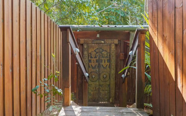 The Garden Burees