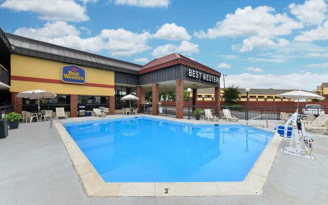 Best Western Center Inn