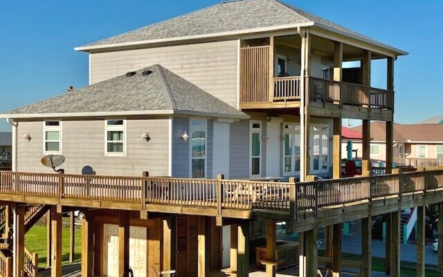 Sea Hag 3 Bedroom Home by Redawning