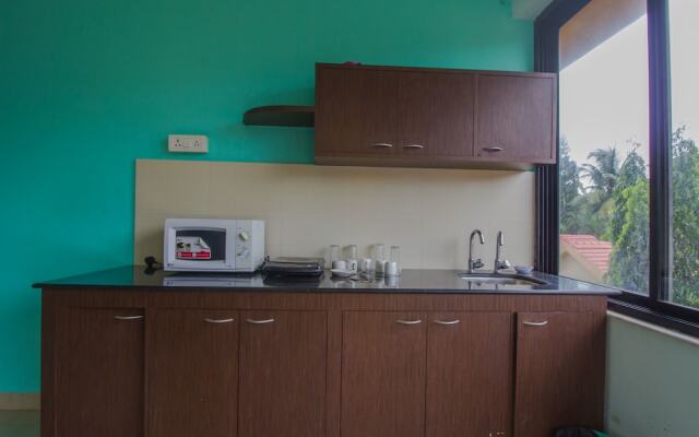 OYO 17028 Hotel Aviva Residency