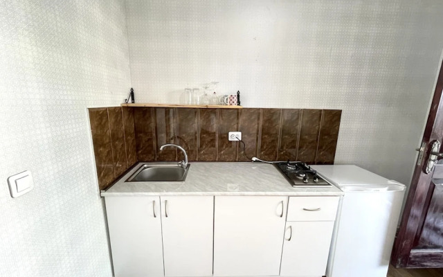 Grayhouse Elia Apartment