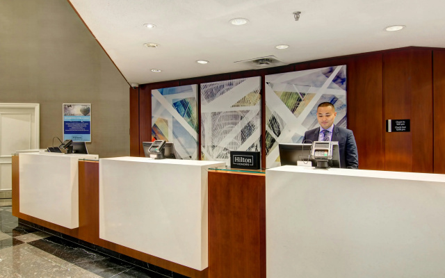DoubleTree by Hilton Hotel Toronto Downtown