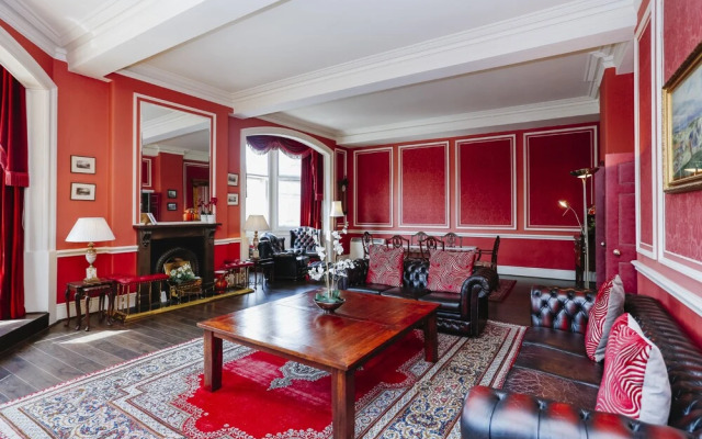 Gorgeous Royal Mile Mansion Apartment