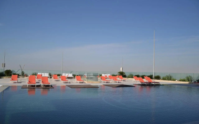 The Bentley Luxury Hotel and Suites